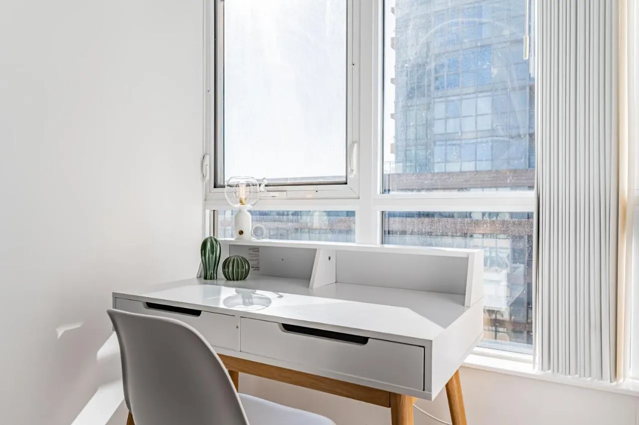 Dan Leckie Apartments Hotel Toronto